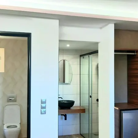 Park Luxury Parálion Ástros